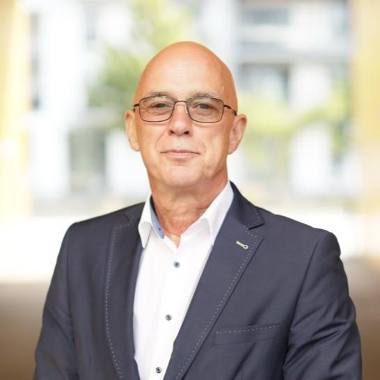Erik Høi, Ansvarlig for XCMG Danmark — salg i hele landet